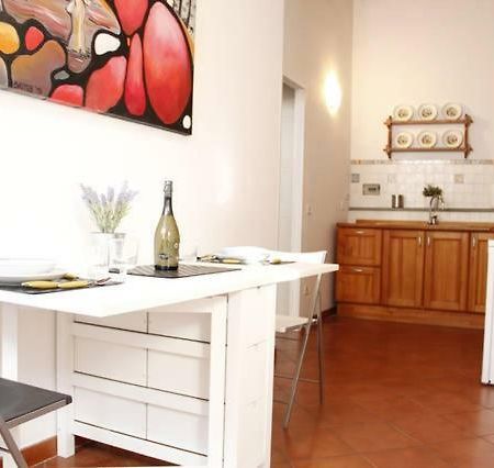 Art Apartment Santa Maria ฟลอเรนซ์ ภายนอก รูปภาพ